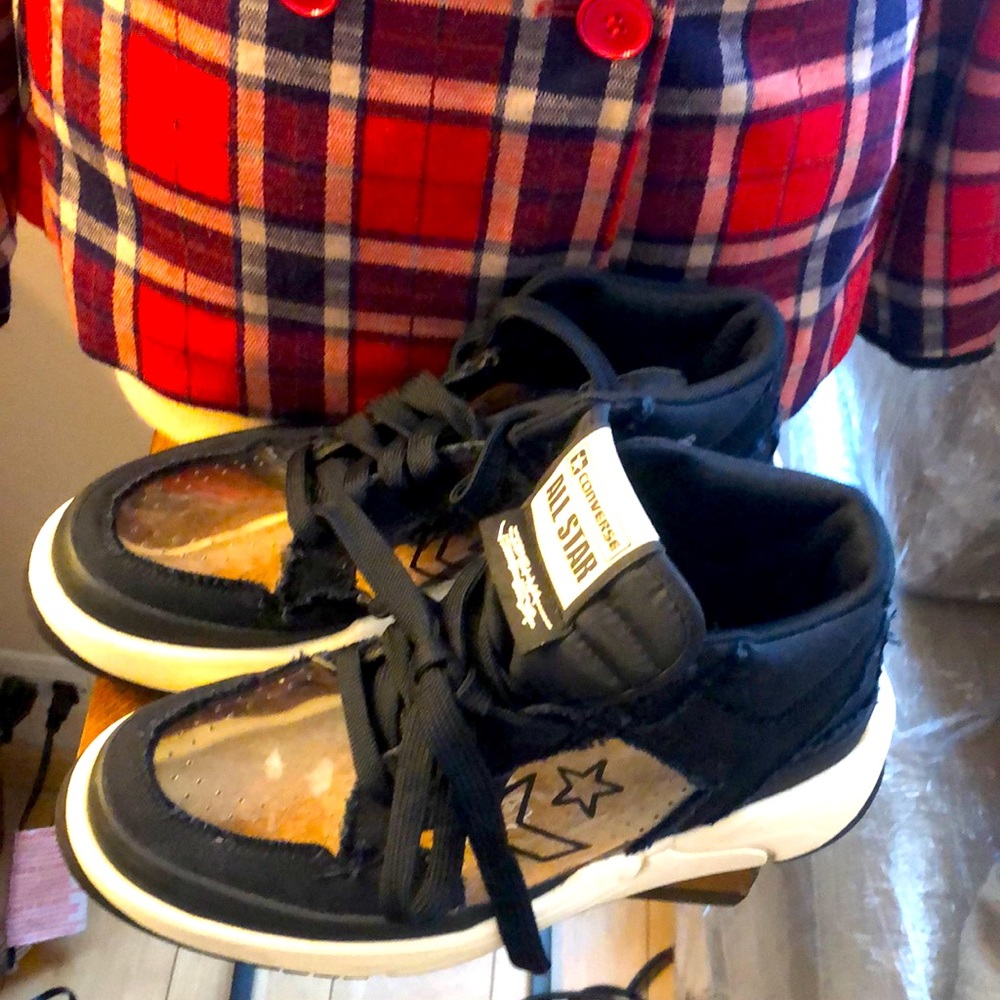 Converse. Flash sale $